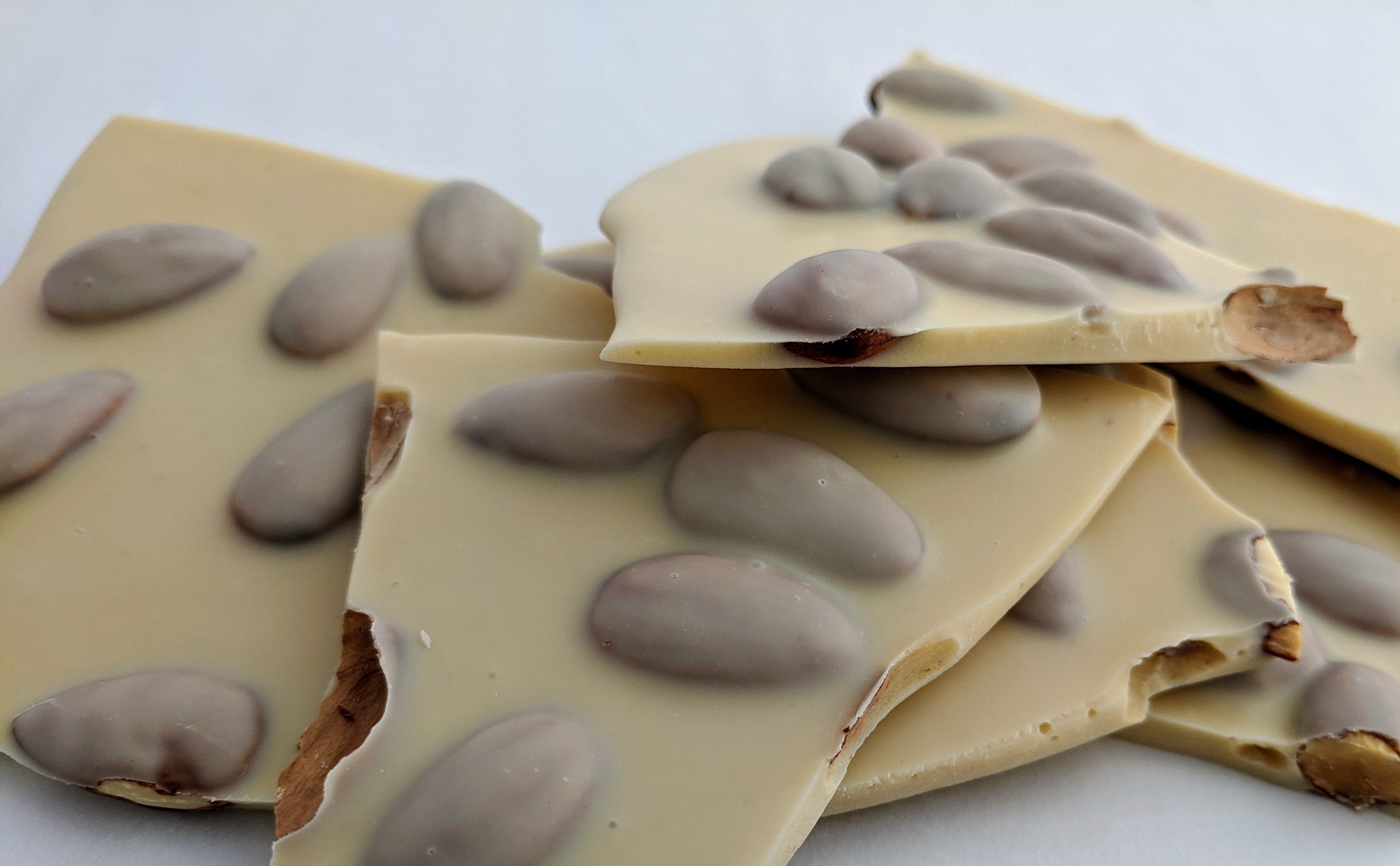 400g Almond Bark