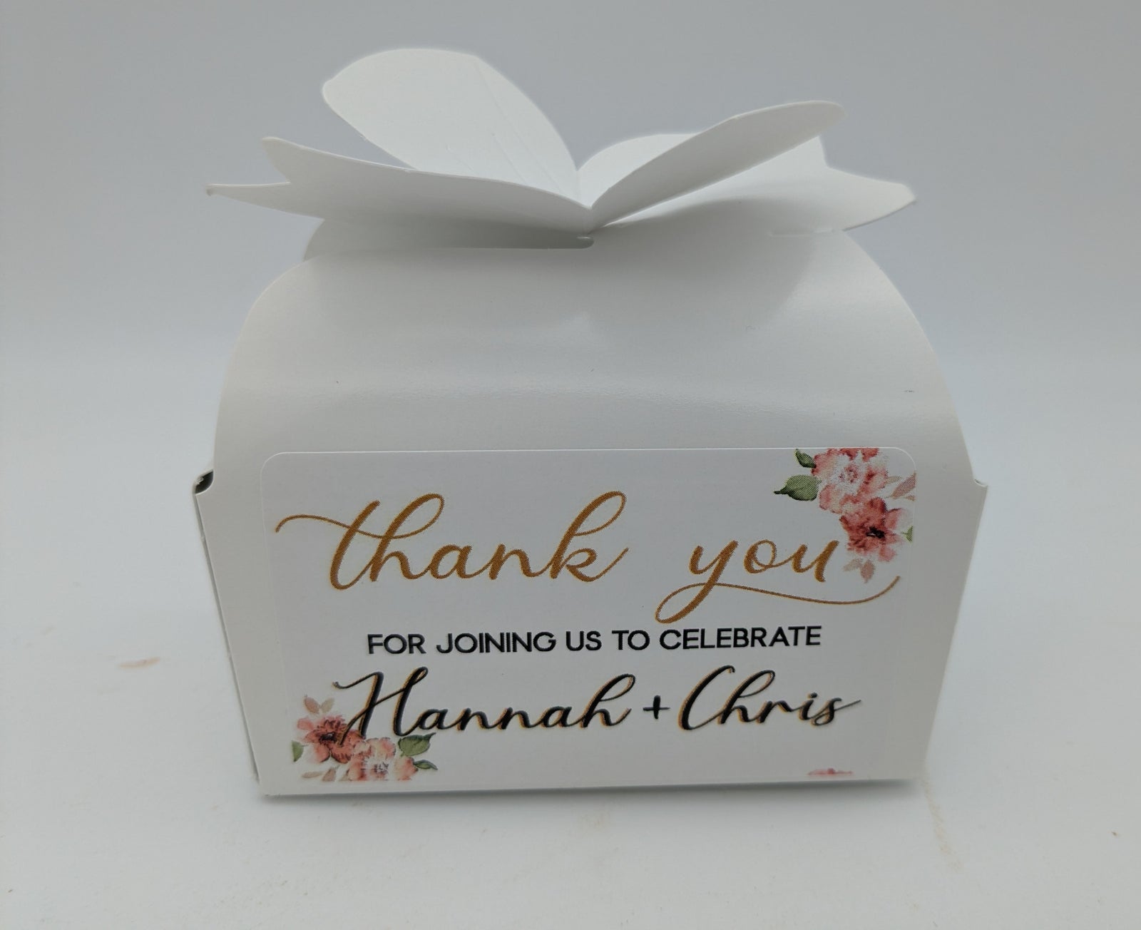 FAVOURS: Large Bow Box $5.99