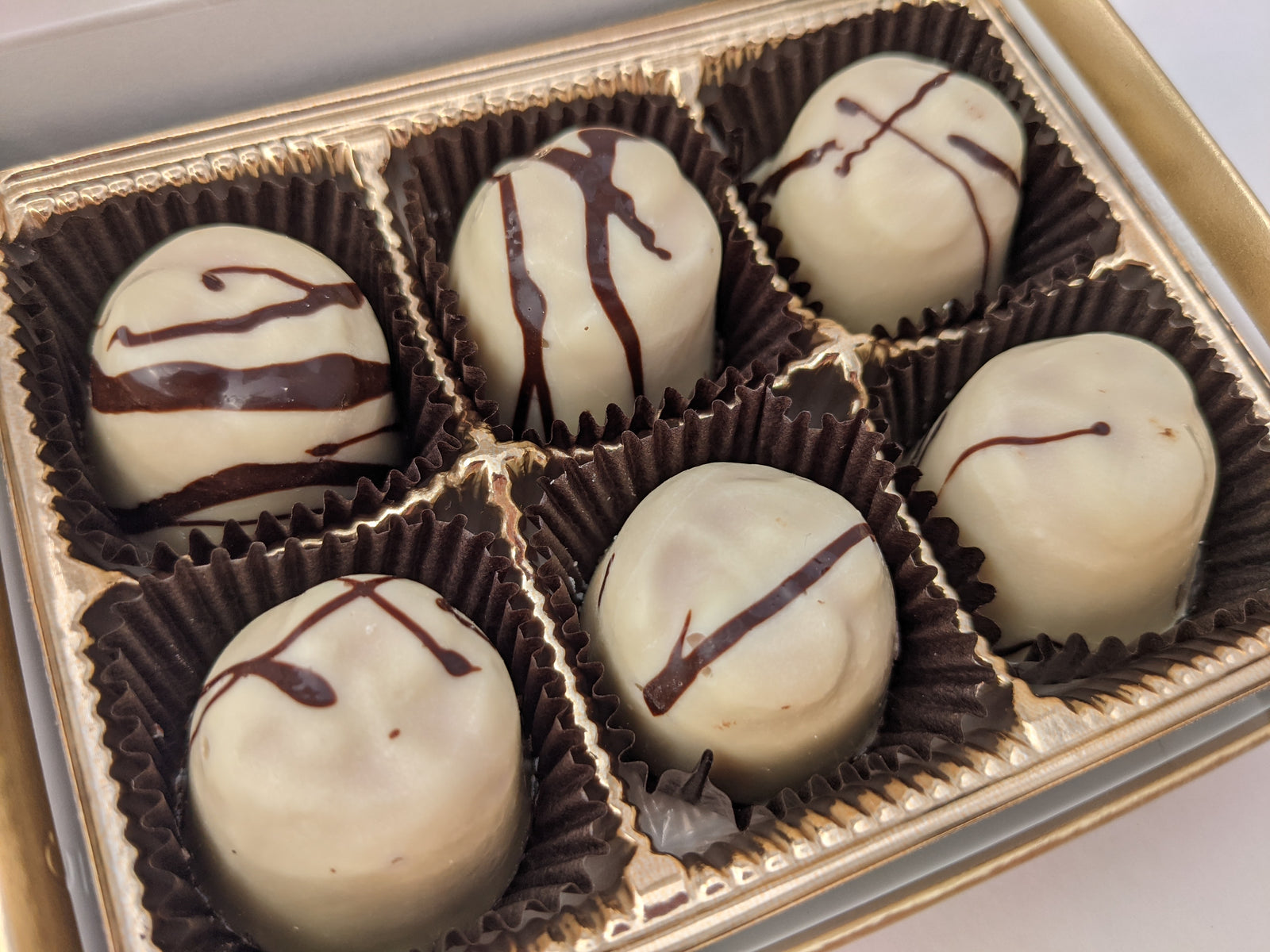 6pk Ivory Raspberry Truffles